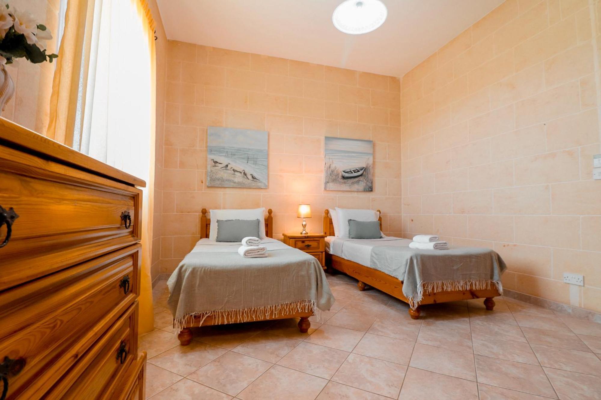 Villa Fieldend - Gozo Holiday Home Għarb Exterior foto